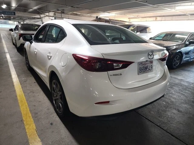 Used 2018 White Mazda Touring image 3