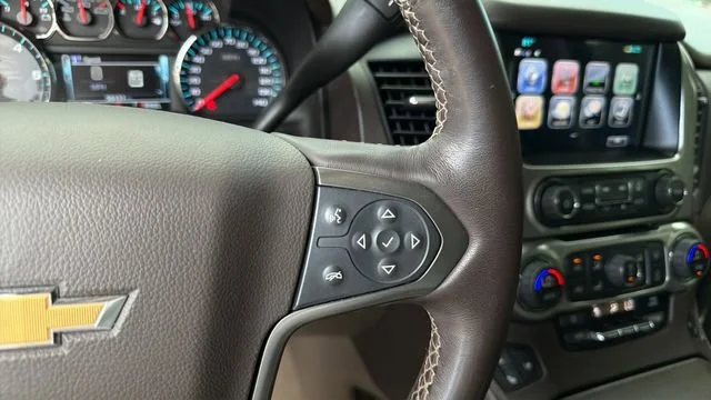 Used 2019 SUMMIT WHITE Chevrolet Premier image 24