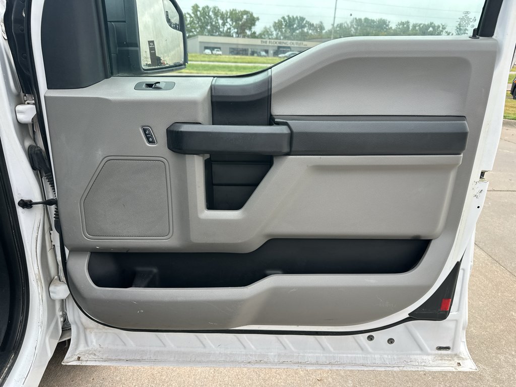 Used 2017 Oxford White Ford XL image 28