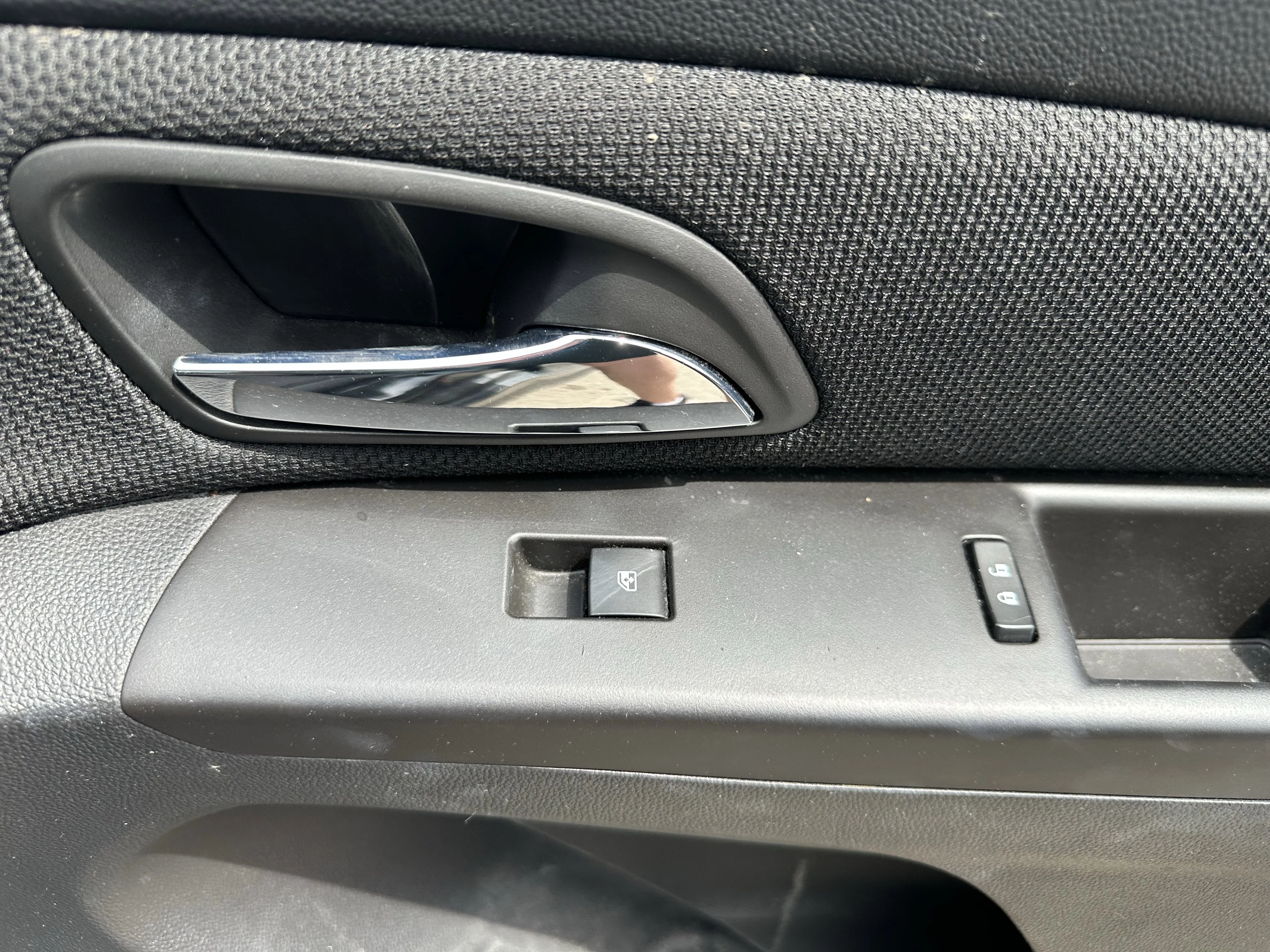 Used 2015 Black Chevrolet 2LT image 19