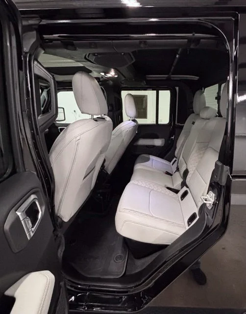 Used 2023 Black Jeep High Altitude image 24