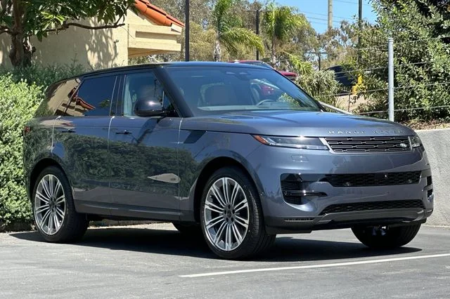 New 2026 Varesine Blue Land Rover SE image 7