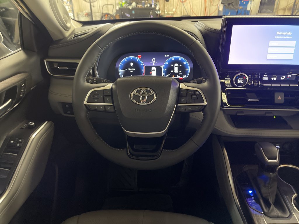 Used 2026 Beige Toyota Platinum image 16