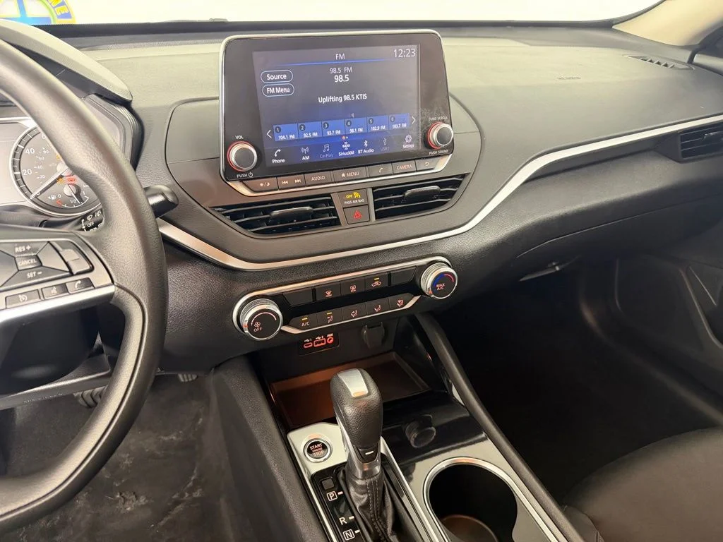 Used 2021 Nissan Altima SV with VIN 1N4BL4DV0MN341362 for sale in Elk River, MN