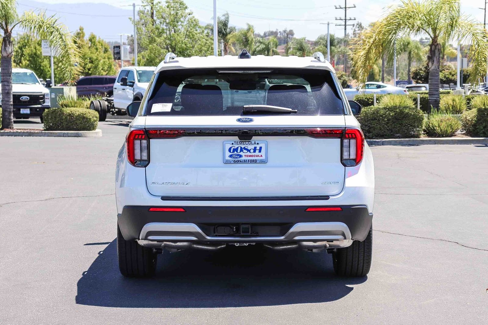 New 2026 Star White Metallic Tri-Coat Ford Platinum™ image 5