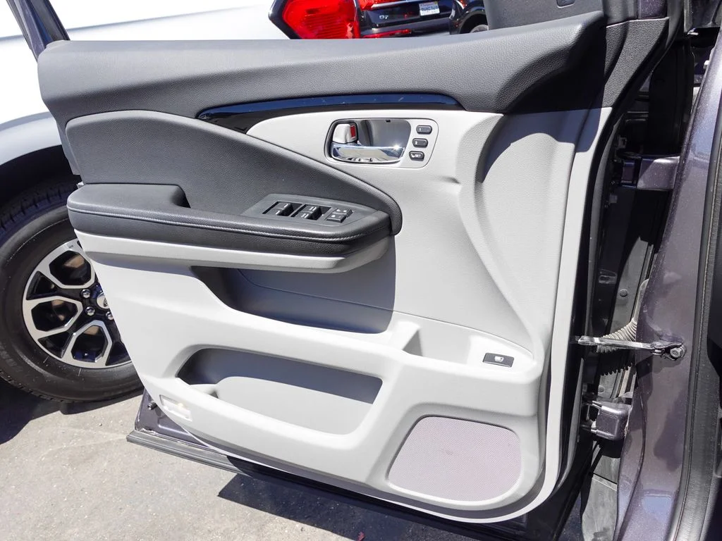 Used 2017  Honda RTL-E image 20