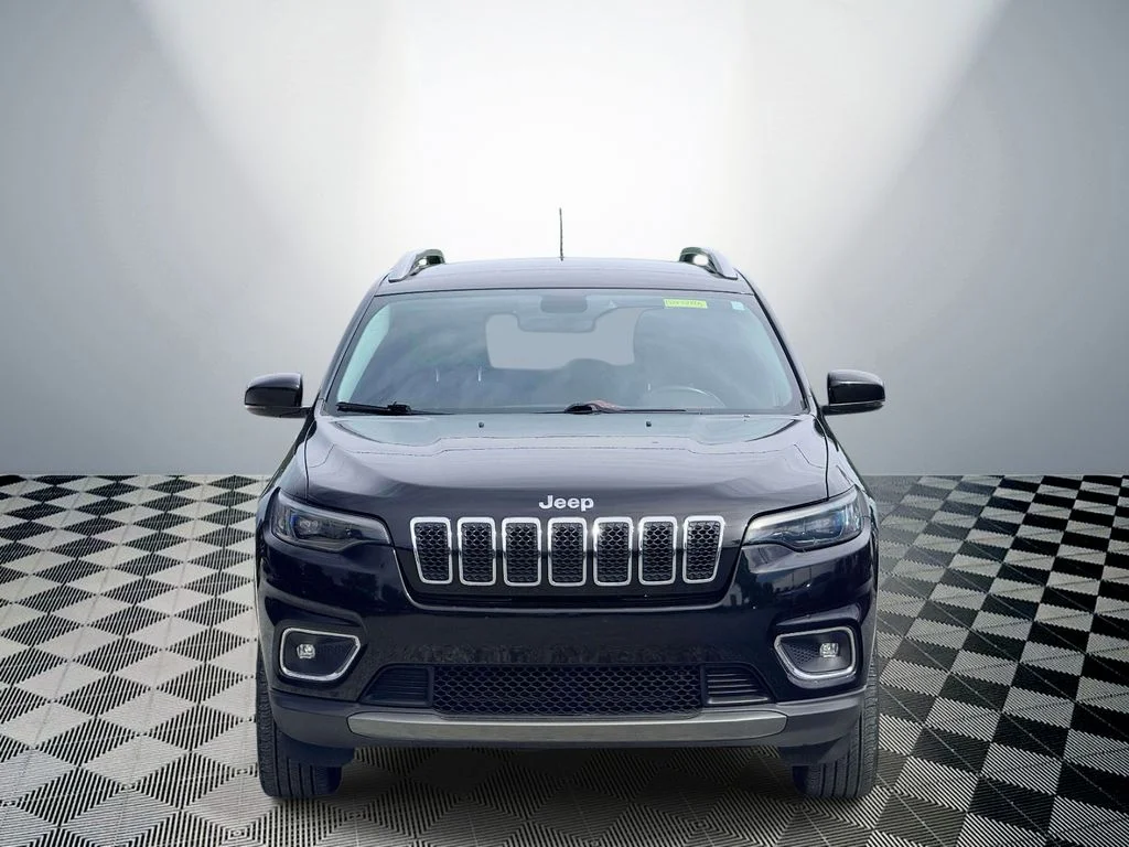 Used 2019 Jeep Cherokee Limited with VIN 1C4PJMDX8KD283219 for sale in Pinckney, MI