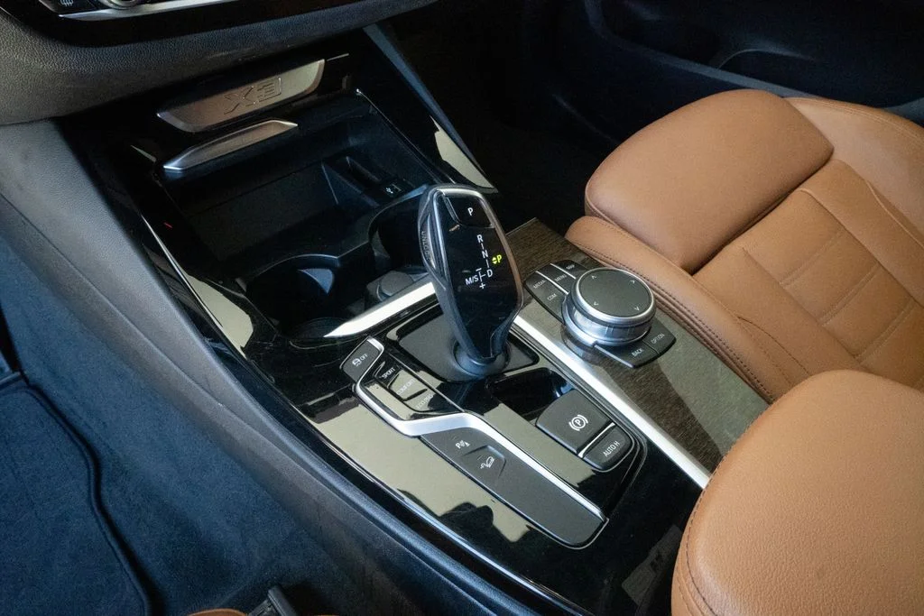 Used 2019 Blue BMW xDrive30i image 10