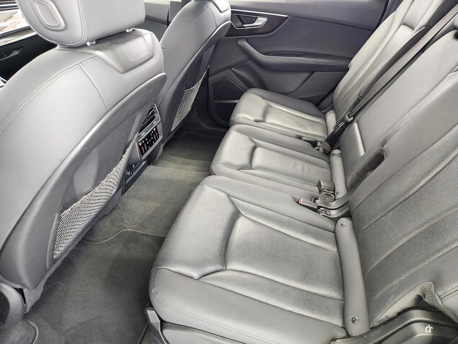 Used 2022 Mythos Black Metallic Audi Premium Plus image 27
