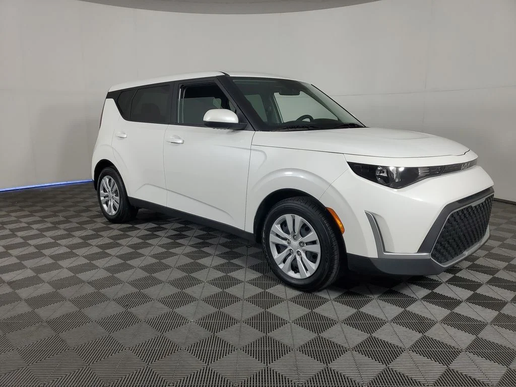 Used 2025 White Kia LX image 2