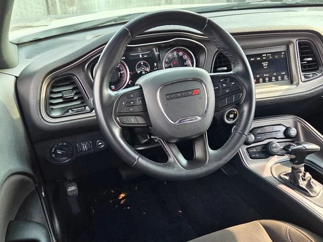 Used 2023 White Dodge SXT image 13