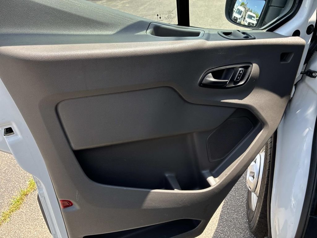Used 2022 White Ford Base image 16