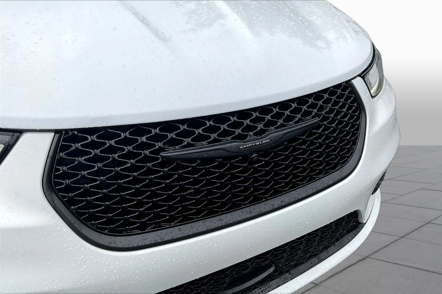 Used 2024 Bright White Clearcoat Chrysler Hybrid Premium S Appearance Pkg image 30
