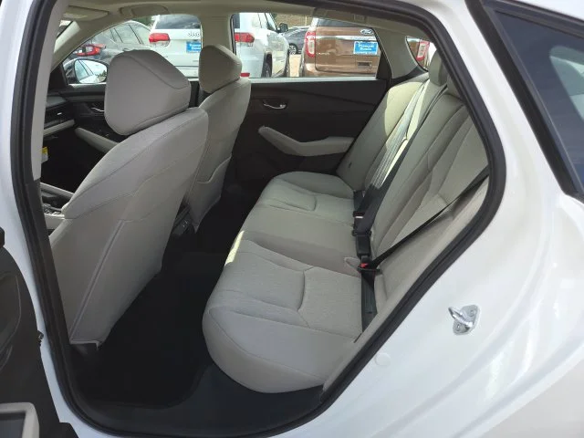 New 2026 Platinum White Pearl Honda SE image 8