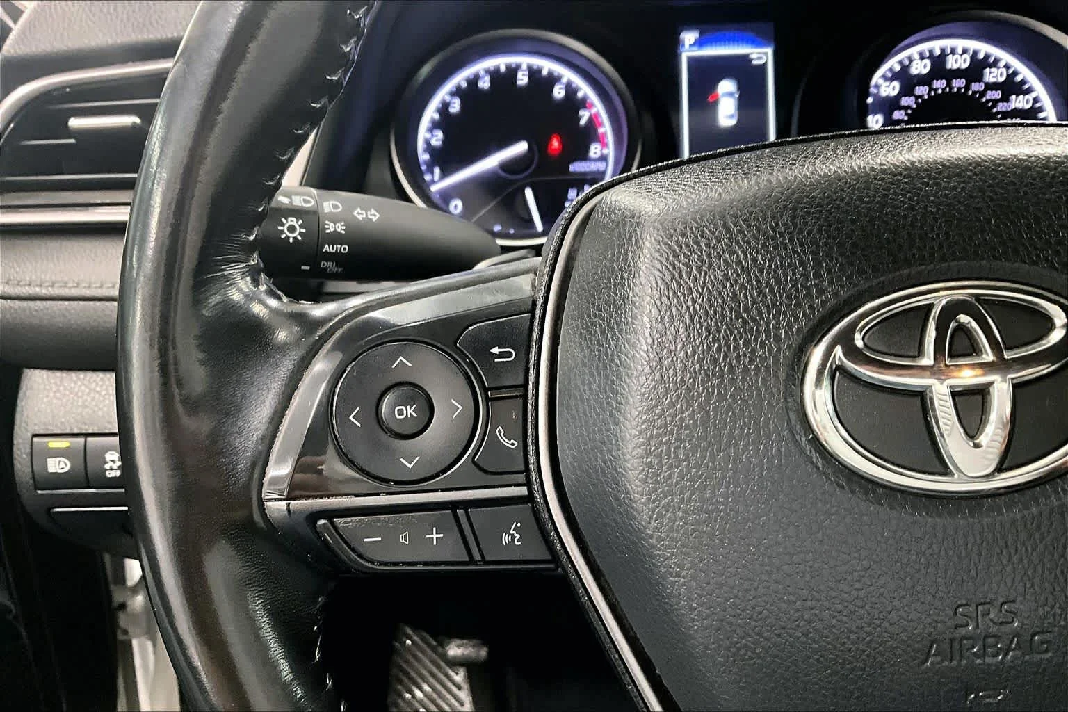 Used 2023 Ice Cap Toyota SE image 24