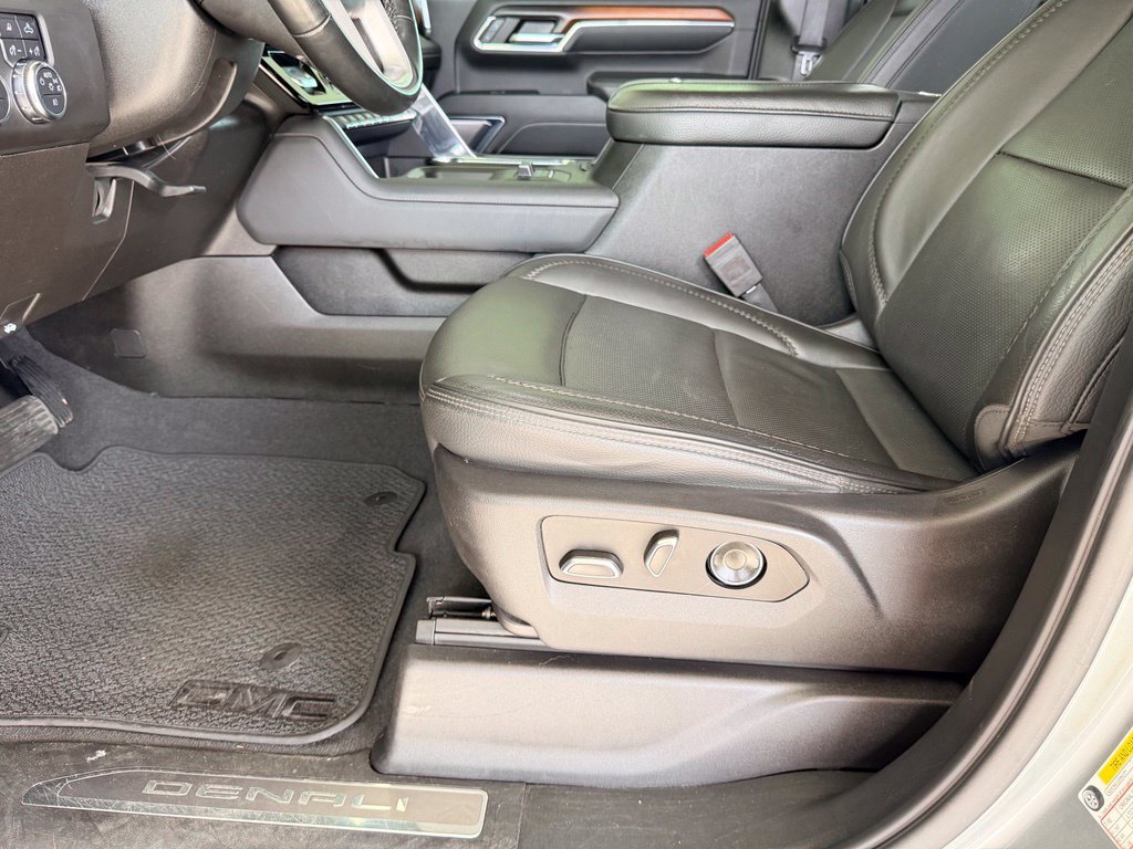 Used 2024 Silver GMC Denali image 15