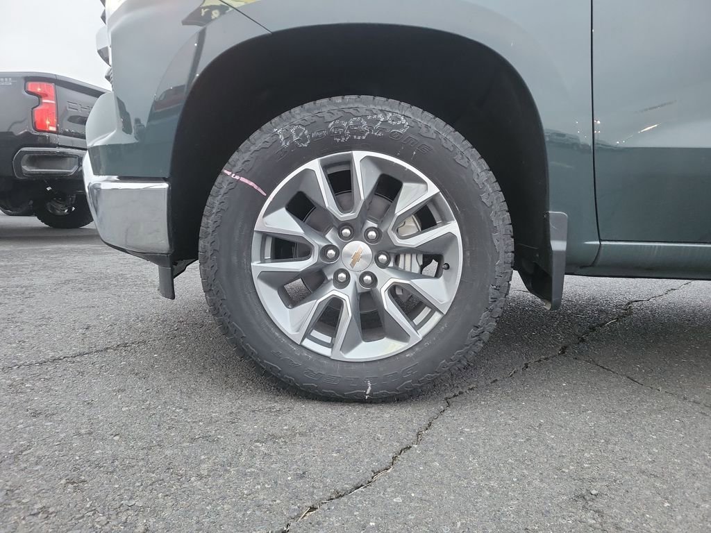 2025 Chevrolet Silverado 1500 LT - Photo 27