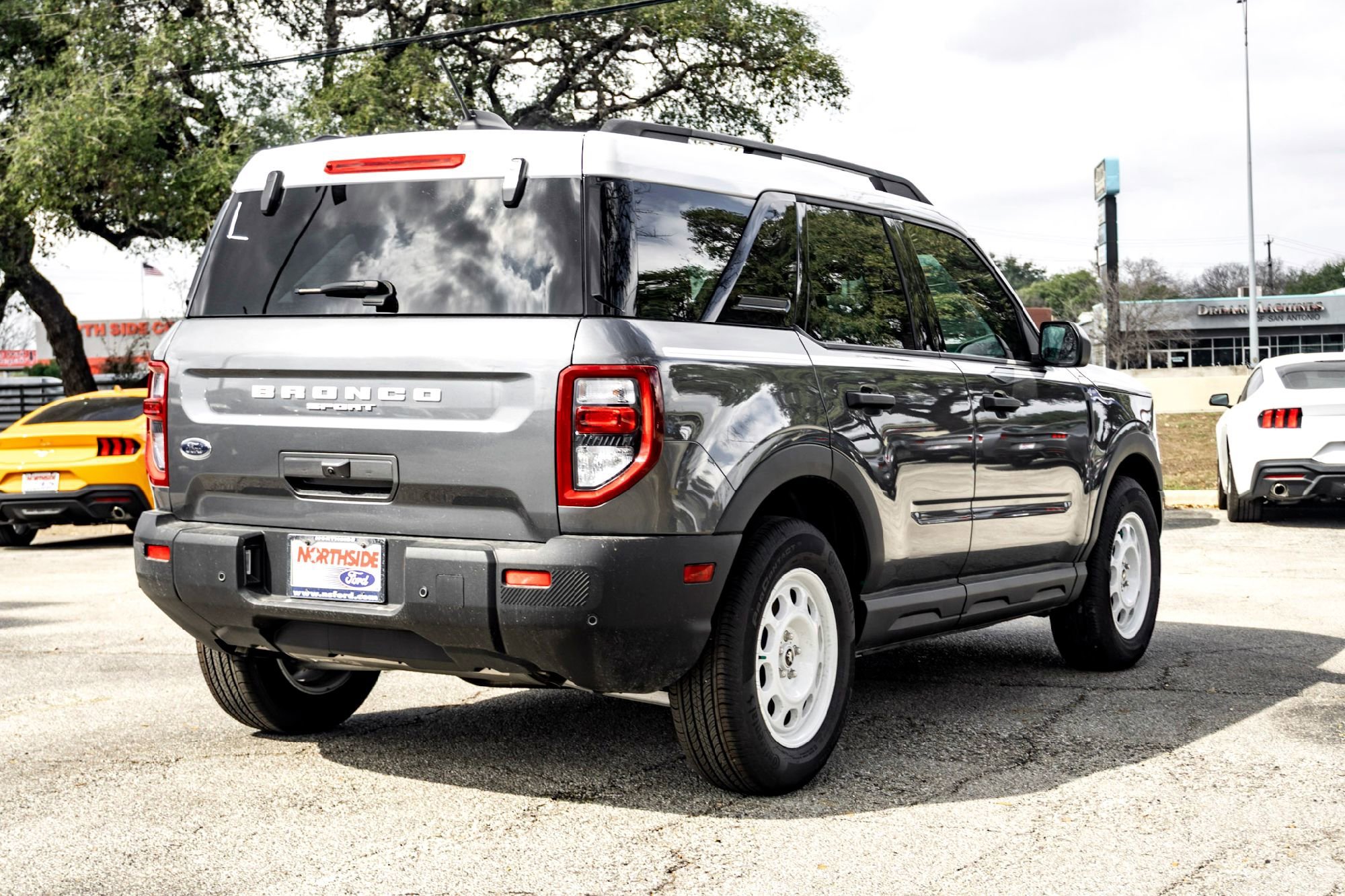 New 2025 Carbonized Gray Metallic Ford Heritage image 4