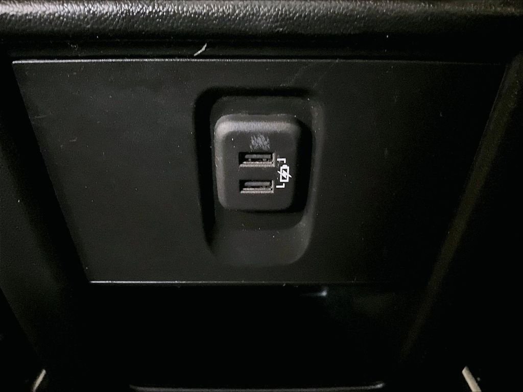 Used 2023 Gray Chevrolet LT image 28