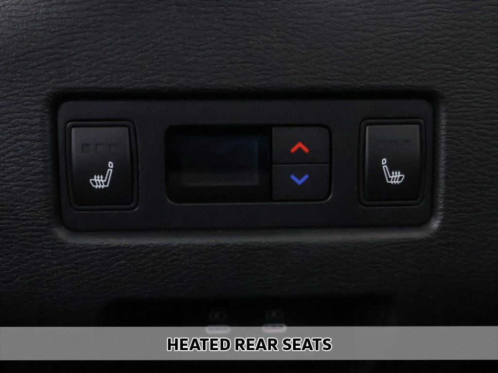 2025 Mitsubishi Outlander SEL - Photo 9