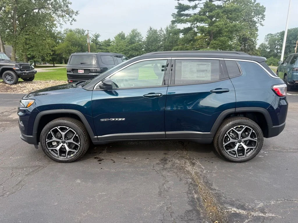 New 2026 Fathom Blue Pearl Coat Jeep Limited image 7