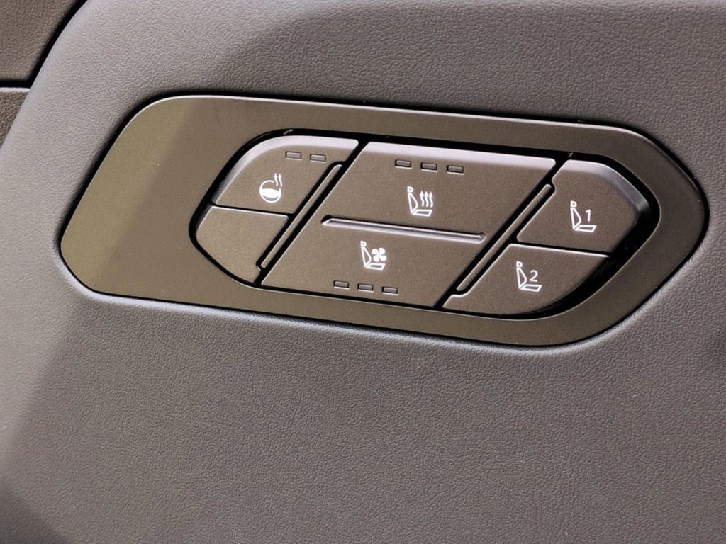 New 2027 Terrain Brown Matte Kia X-Line SX image 25