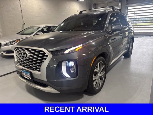 Used 2022 Gray Hyundai SEL image 1