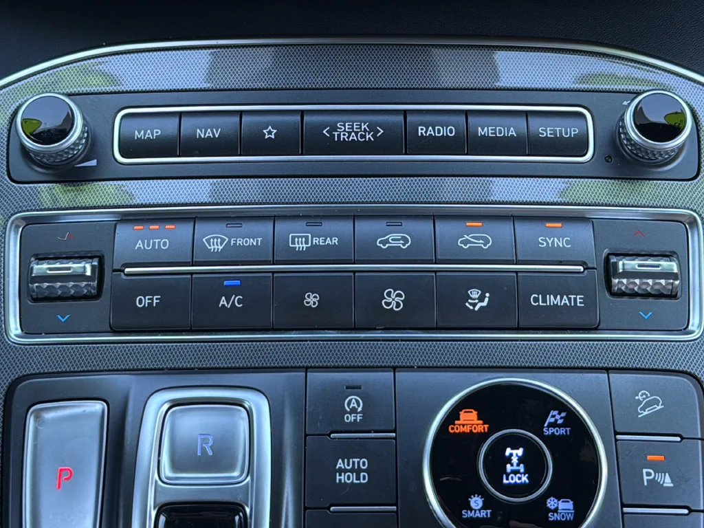 Used 2023 Gray Hyundai Calligraphy image 18