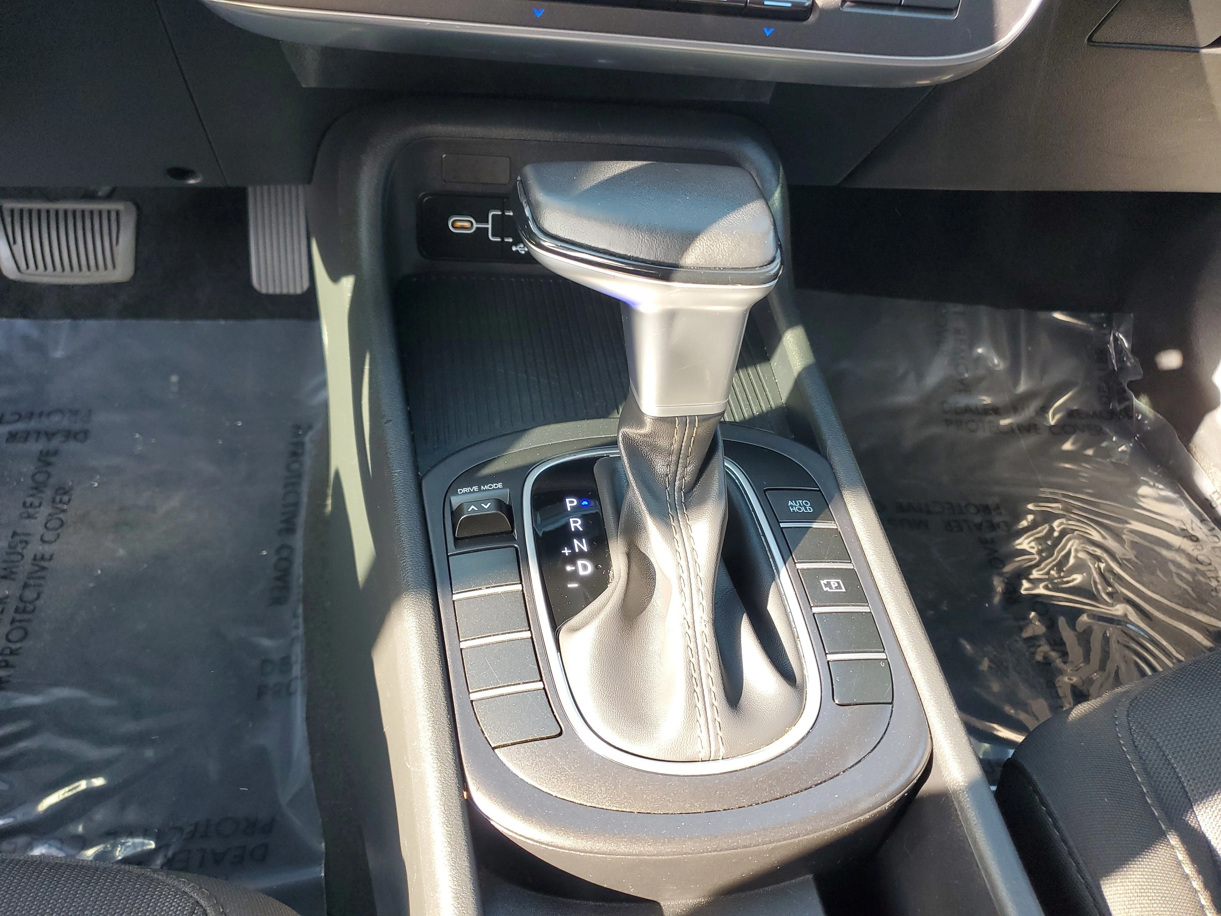 Used 2024 Yellow Hyundai SEL image 22