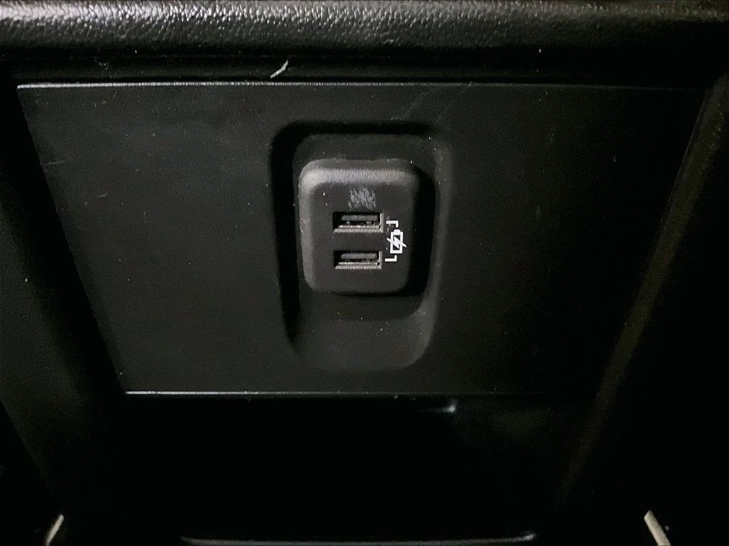Used 2023 Gray Chevrolet LT image 28