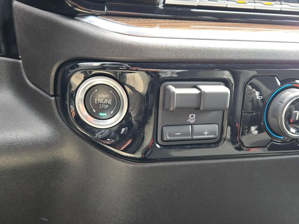 Used 2024 White Chevrolet RST image 25