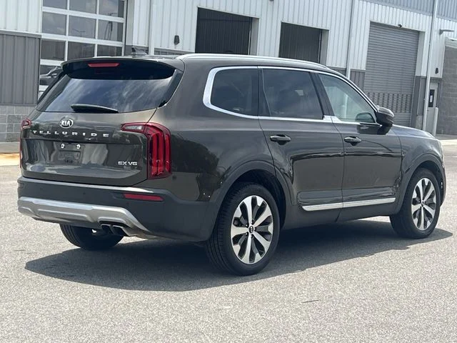 Used 2021 Green Kia EX image 13