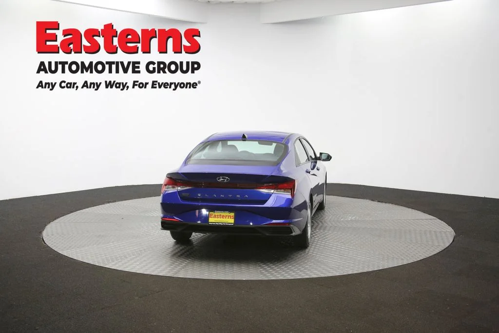 Used 2023 Blue Hyundai SE image 37