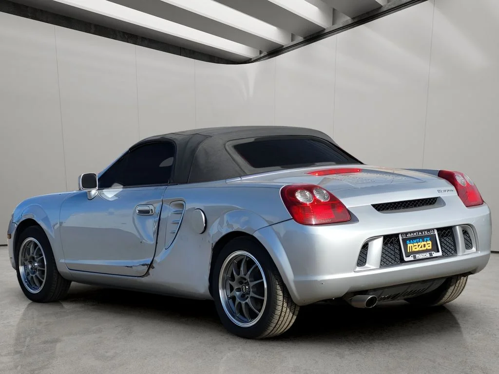 Used 2005 Absolutely Red Toyota Base image 5