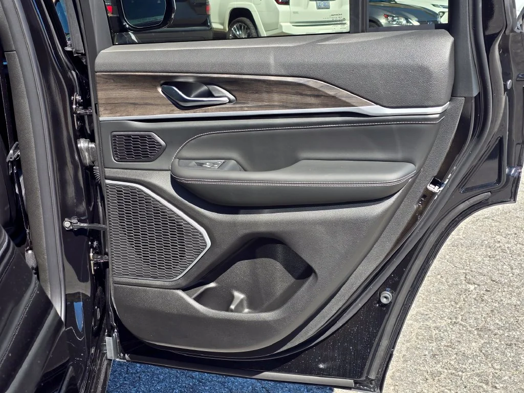 New 2027 Black Jeep Limited Reserve image 38