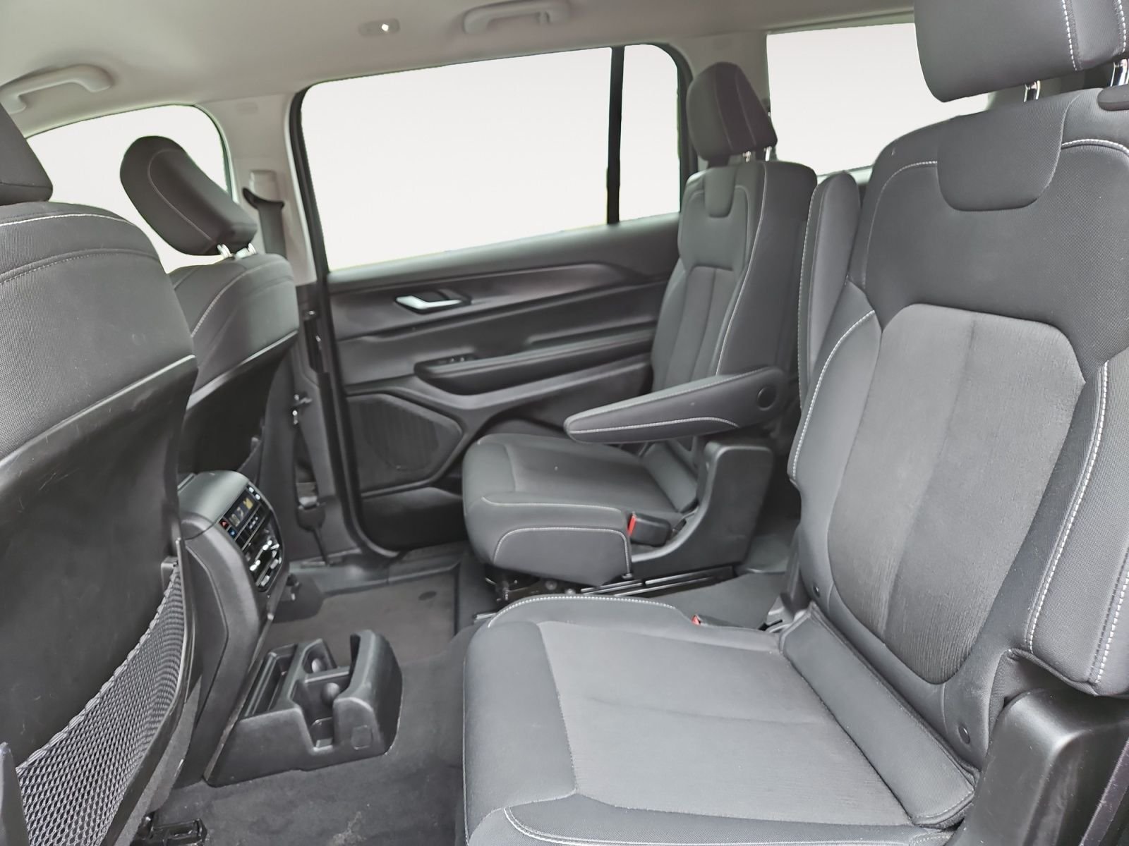 Used 2023 Gray Jeep Laredo image 13