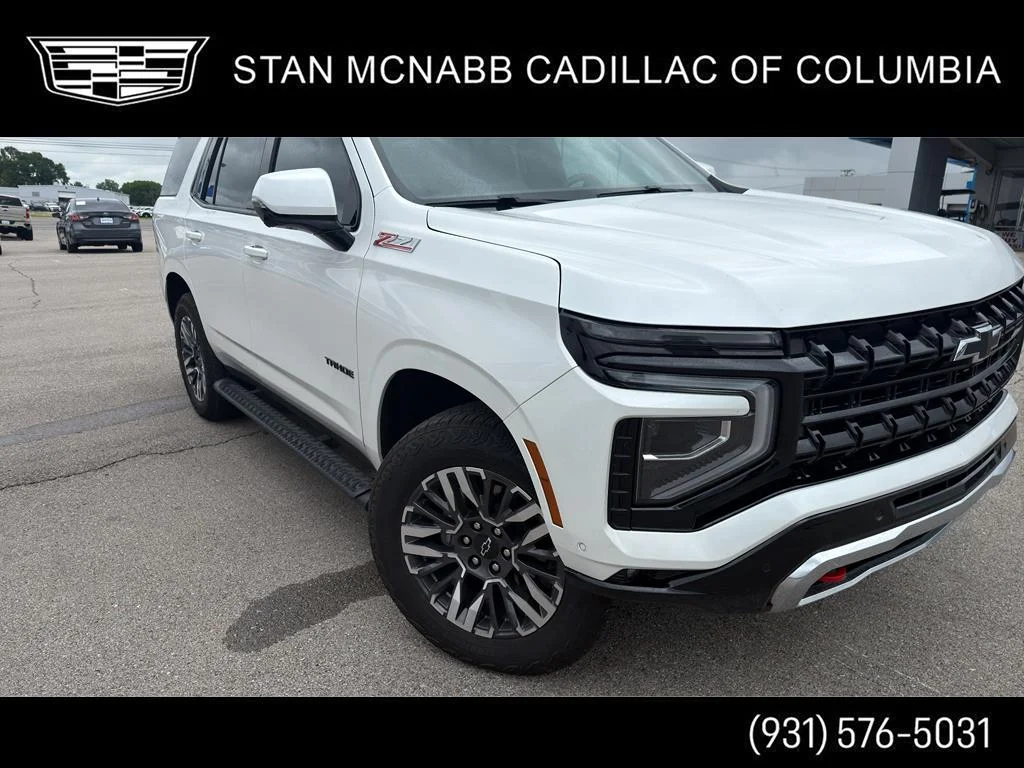 Used 2025 Iridescent Pearl Tricoat Chevrolet Z71 image 1