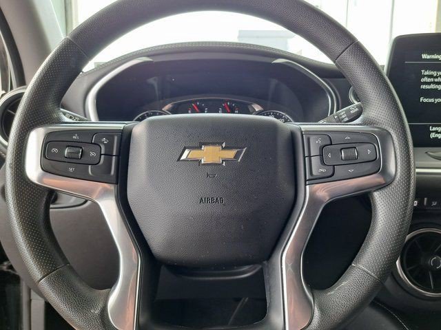 Used 2025 Black Chevrolet 2LT image 11