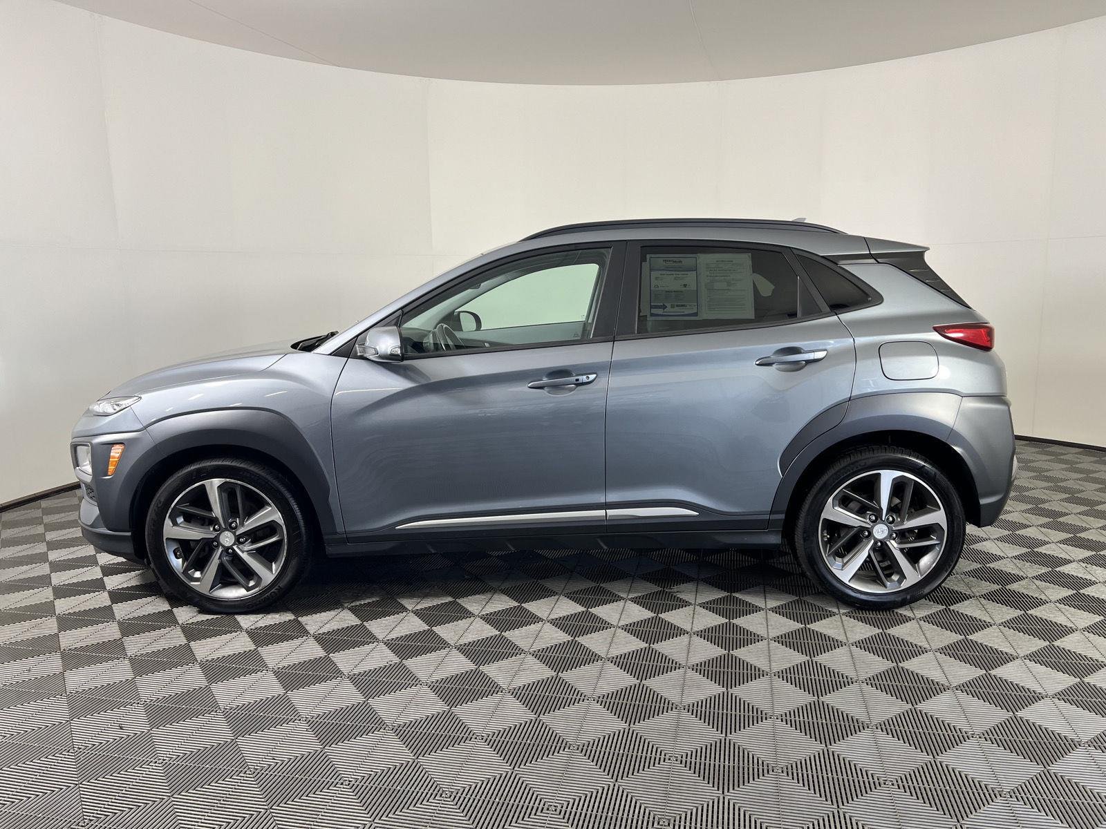 Used 2020 Sonic Silver Hyundai Limited image 6