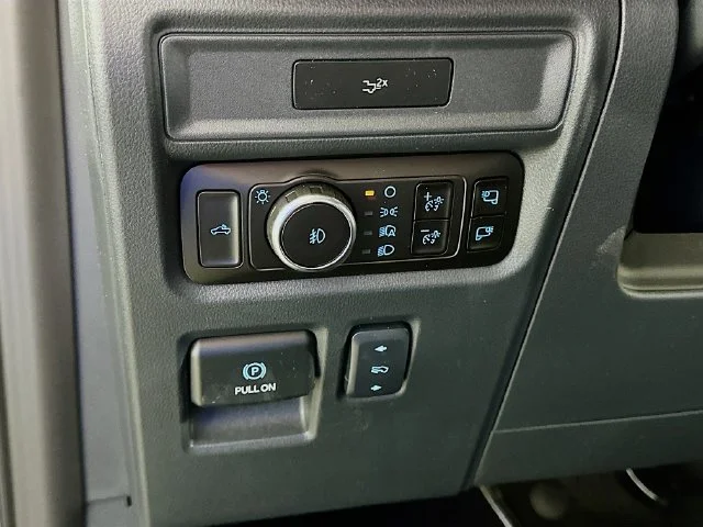New 2026 Silver Ford Lariat image 22