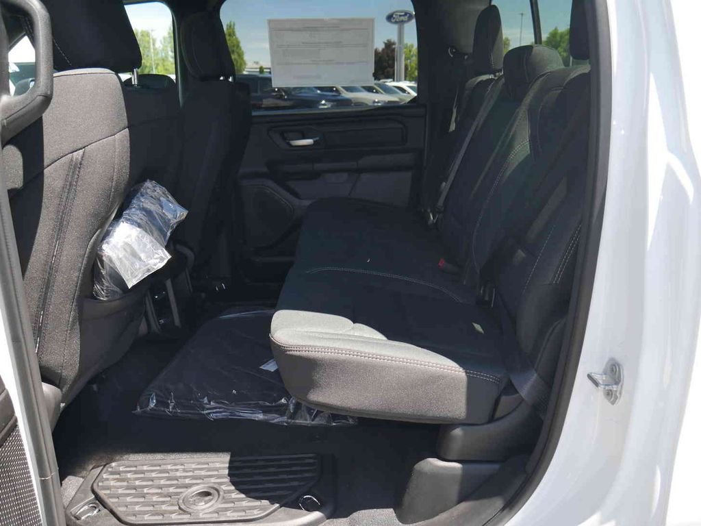 New 2026 Bright White Clear-Coat Exterior Paint RAM TRADESMAN image 13