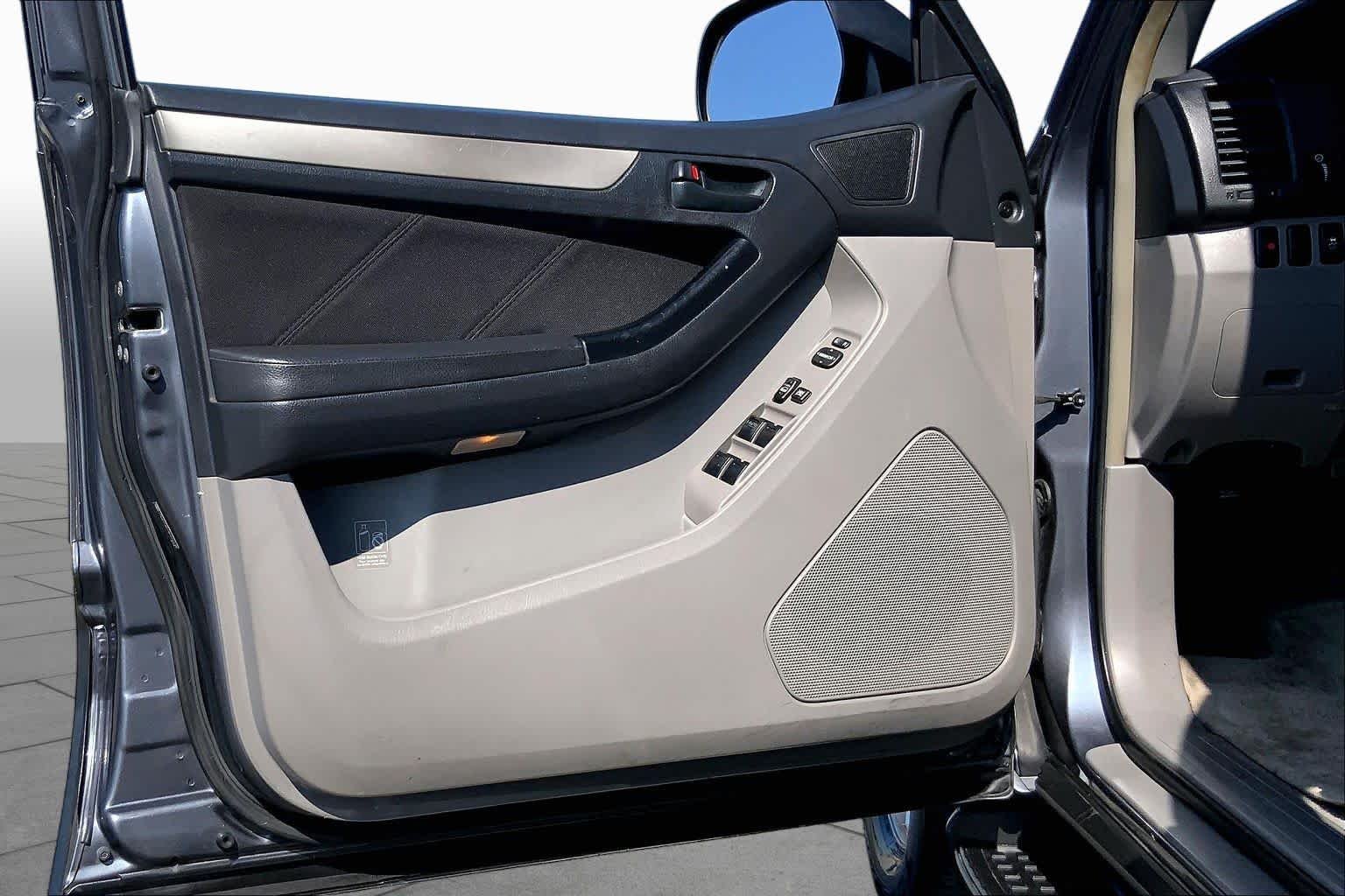 Used 2008 Galactic Gray Mica Toyota SR5 image 20