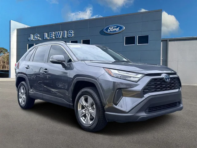 2022 Toyota RAV4 Hybrid XLE