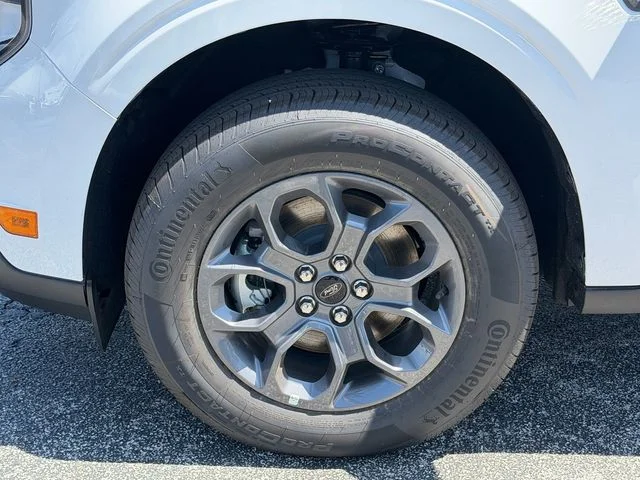 New 2026 Oxford White Ford XLT image 25