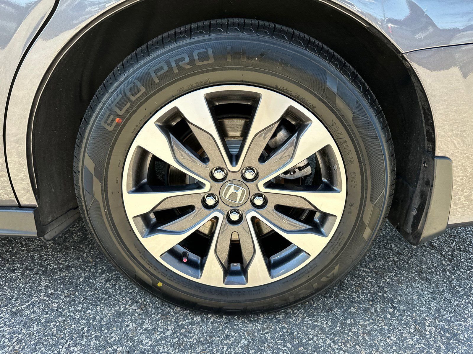 Used 2023 Gray Honda EX-L image 18
