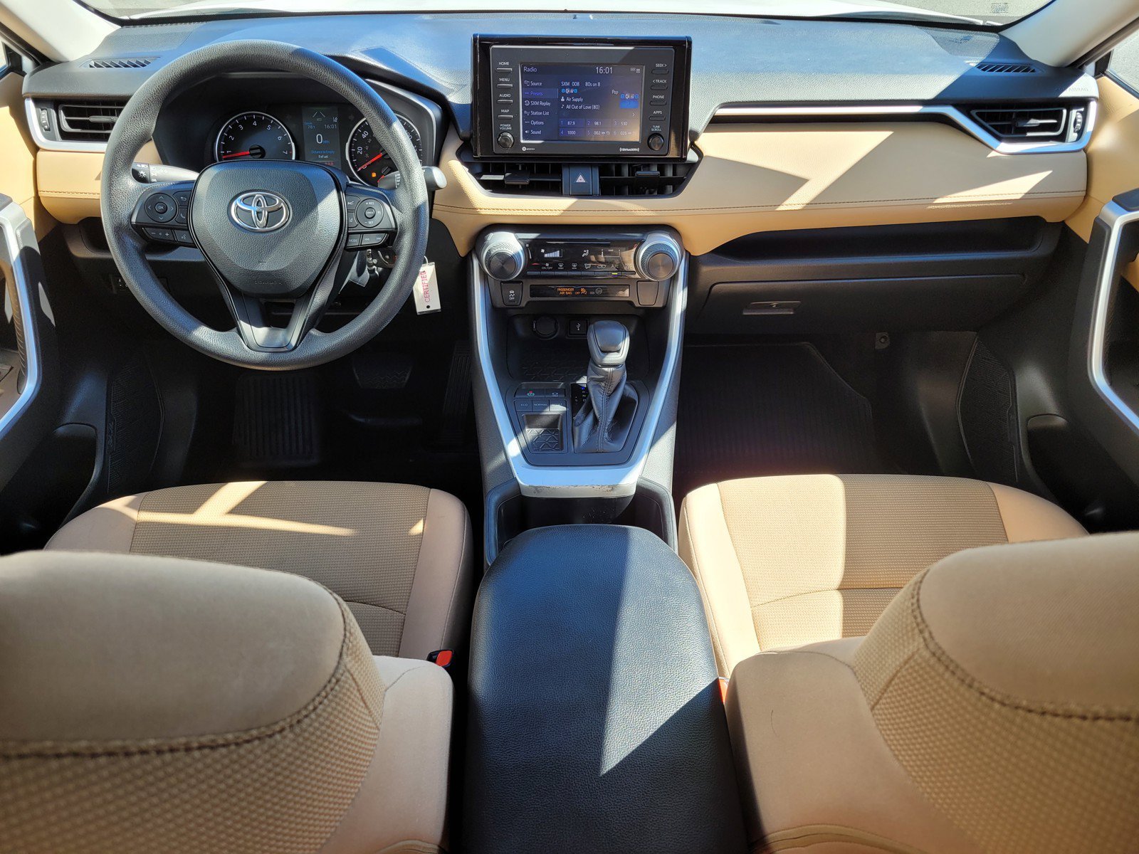 Certified Used 2022  Toyota LE image 14
