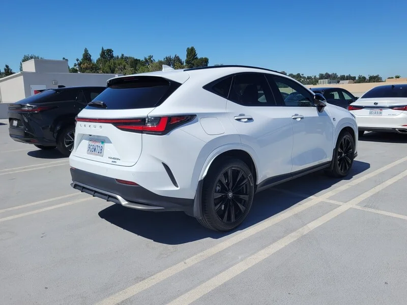 Used 2024 Eminent White Pearl LEXUS 450H+ F SPORT image 4