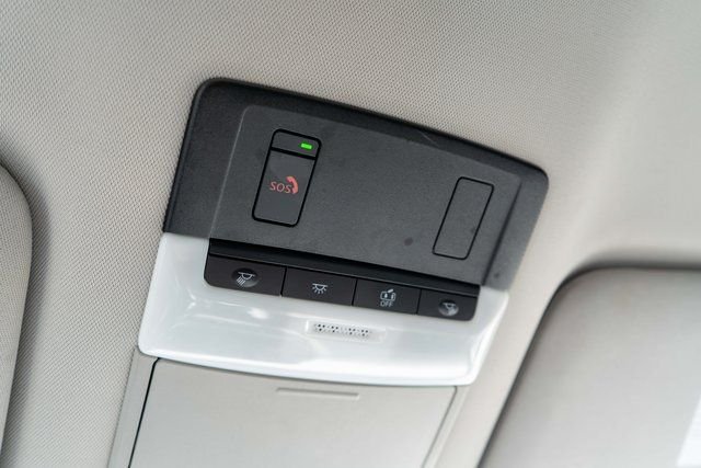 Used 2022 Black Nissan SV image 38