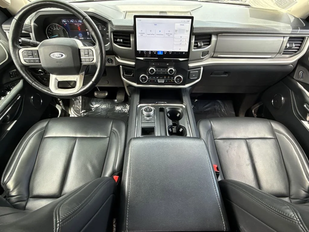 Used 2024 Silver Ford XLT image 21