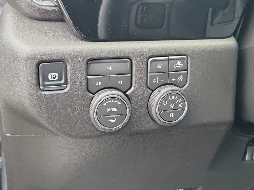 Used 2026 Black Chevrolet LT image 26